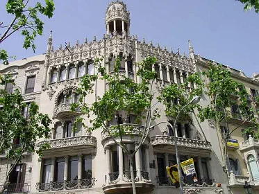 Casa Lleo i Morera, Barcelona in 2 days